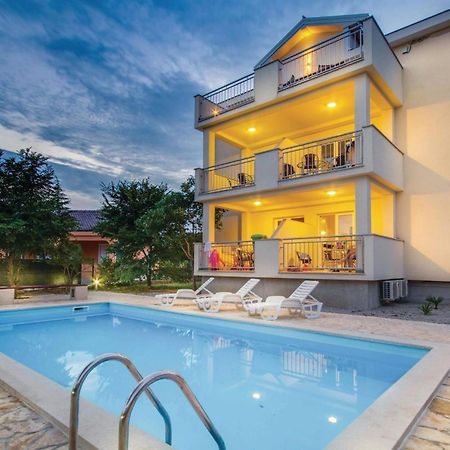 Beautiful Apartment In Pinezici With Wifi Extérieur photo