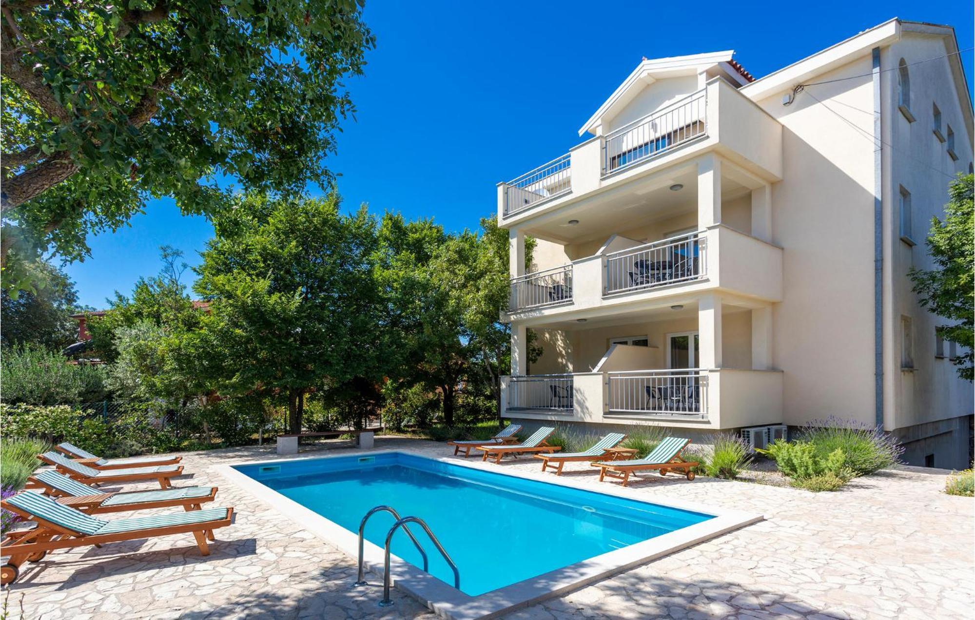 Beautiful Apartment In Pinezici With Wifi Extérieur photo